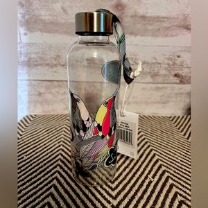 The Sak “on the go” water bottle